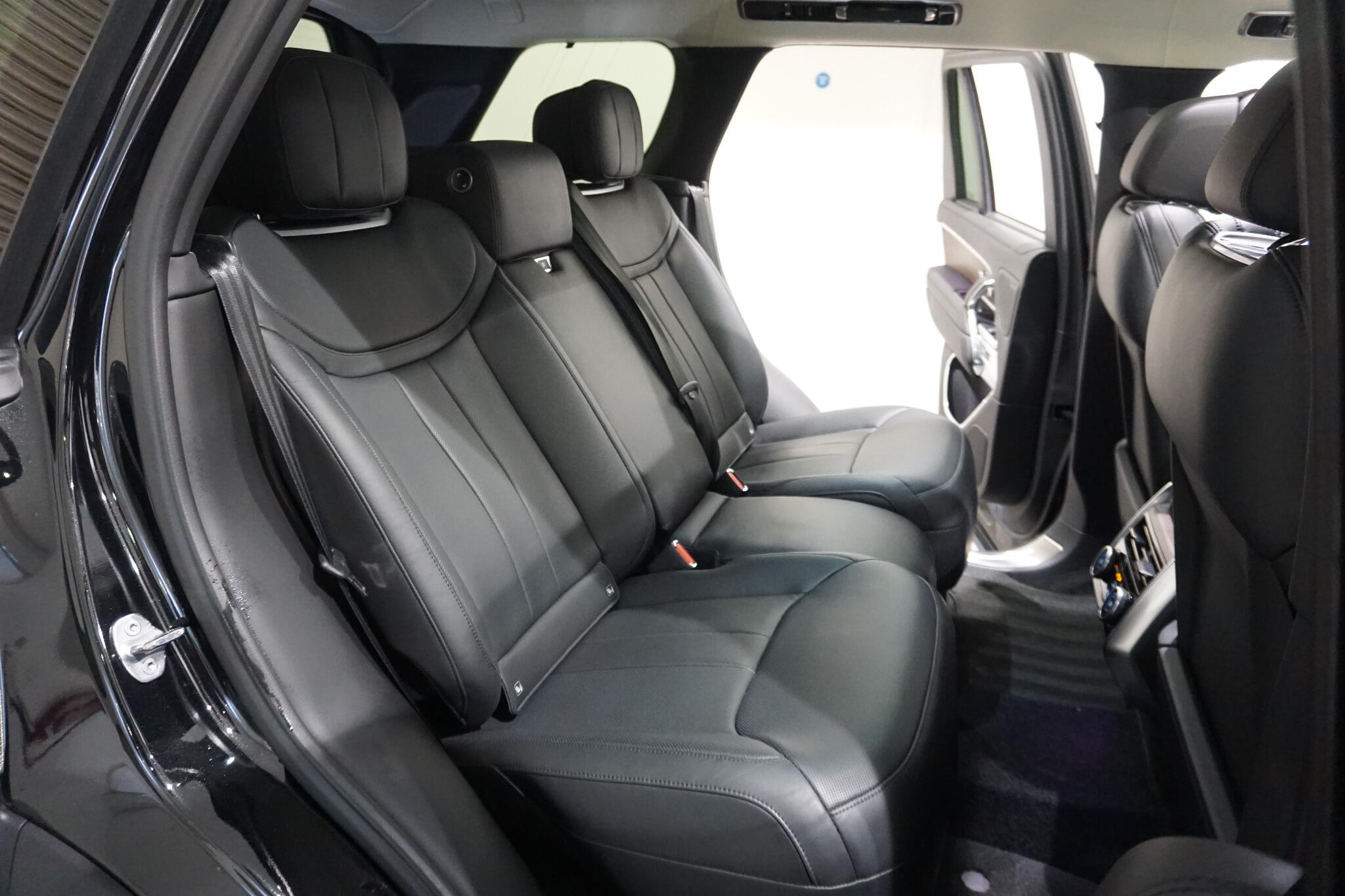 Land Rover Range Rover 3.0 D300 MHEV Autobiography SUV 5dr Diesel Auto 4WD Euro 6 (s/s) (300 ps)